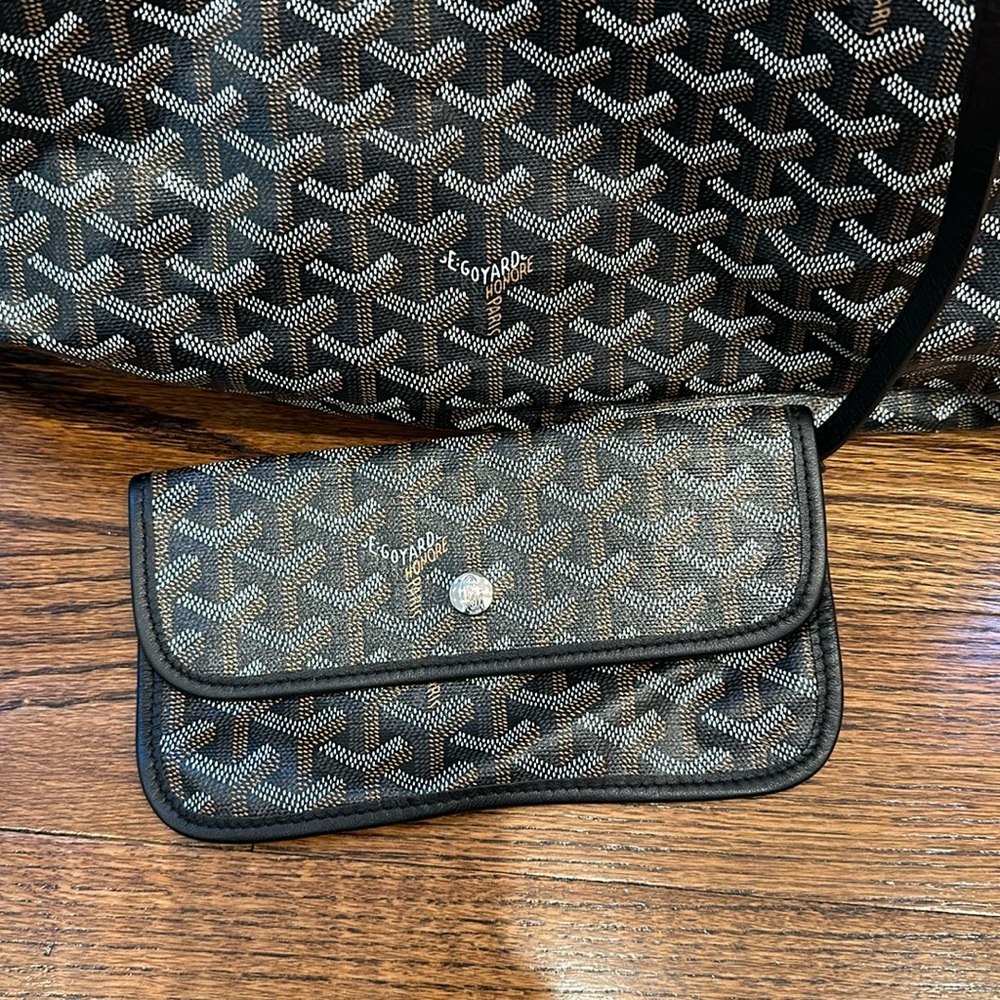 *NOT AVAILABLE* Goyard St Louis PM Tote Bag Black - Picture 2 of 11